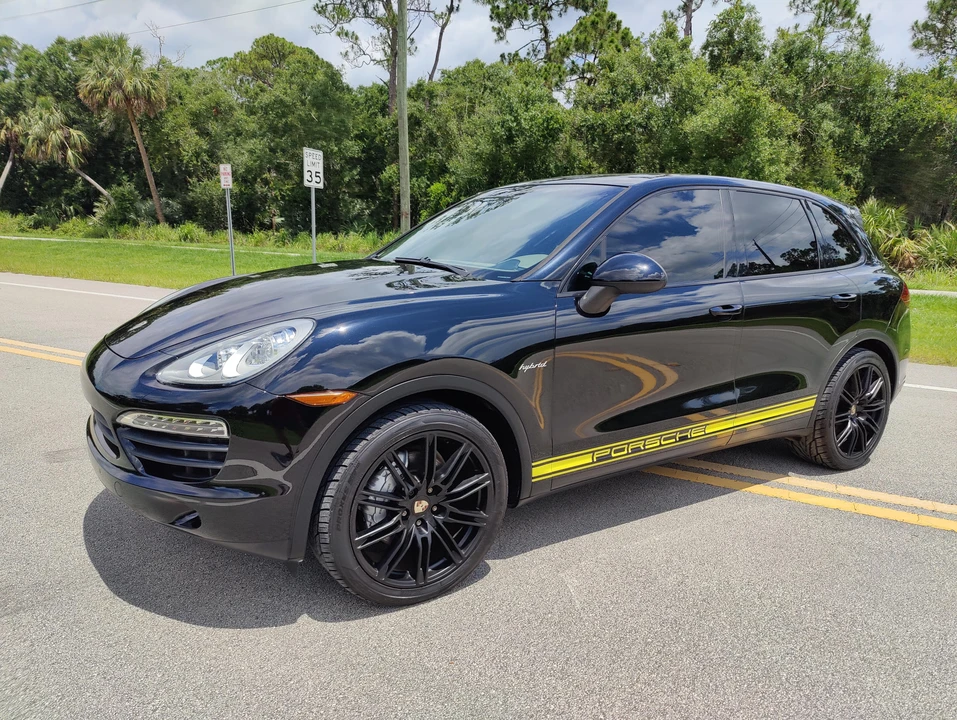 2011 Porsche 958 Cayenne S - Image 21 of 31