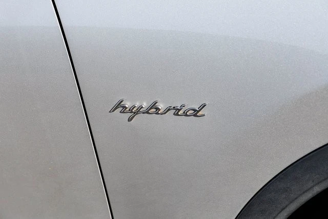 2011 Porsche 958 Cayenne S - Image 5 of 12