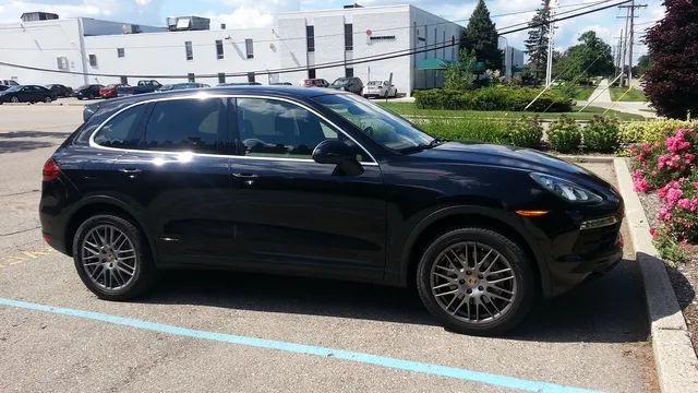 2011 Porsche Cayenne S