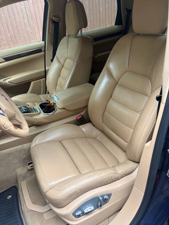 2011 Porsche 958 Cayenne S - Image 10 of 21