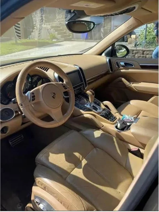 2011 Porsche 958 Cayenne S - Image 5 of 6