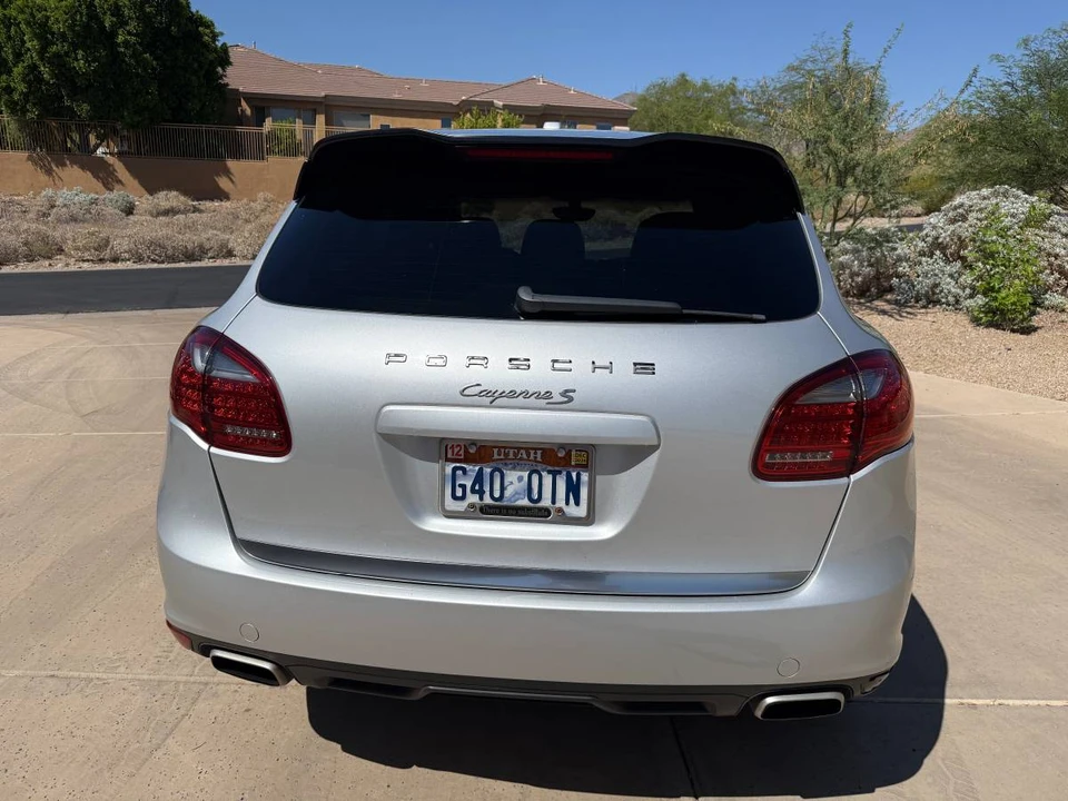 2011 Porsche 958 Cayenne S - Image 5 of 13