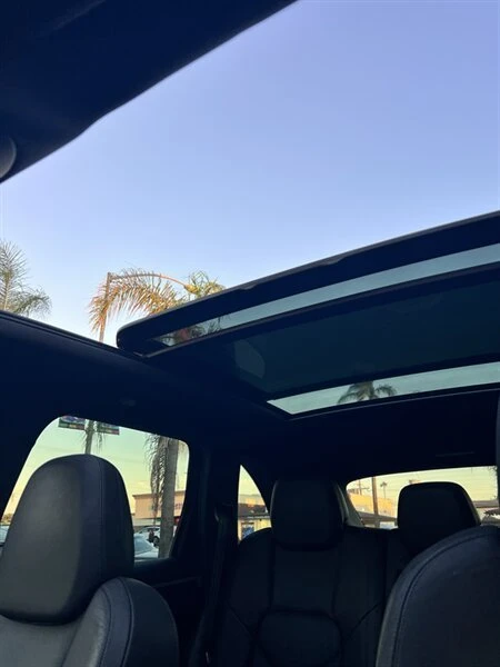 2011 Porsche 958 Cayenne S - Image 13 of 17