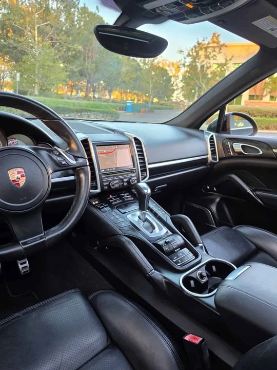 2011 Porsche 958 Cayenne S - Image 17 of 20