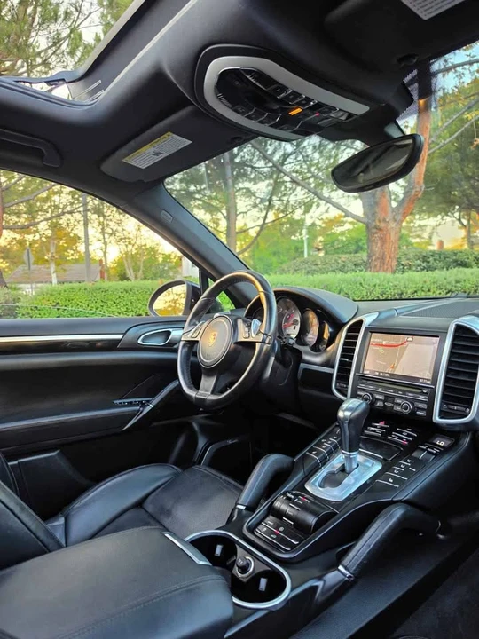 2011 Porsche 958 Cayenne S - Image 18 of 20