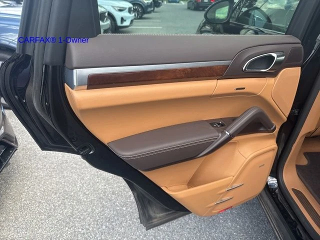 2011 Porsche 958 Cayenne S - Image 17 of 26