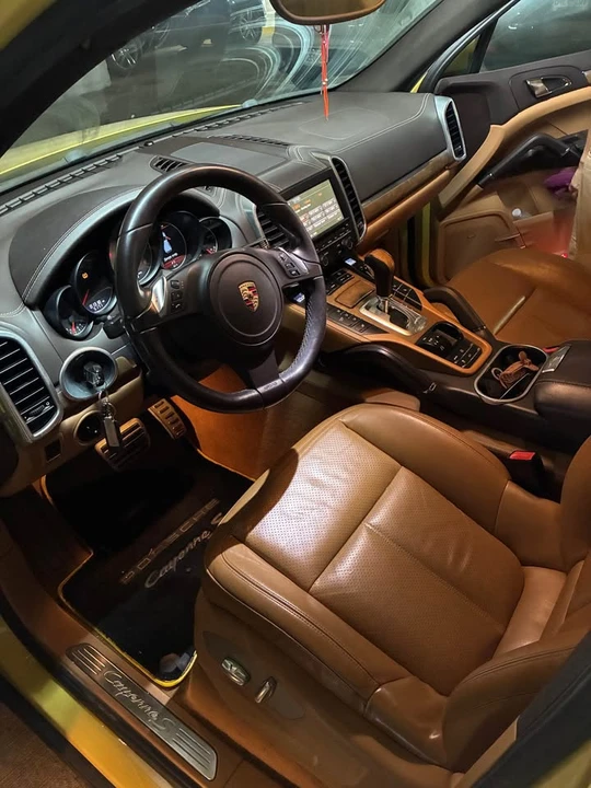 2011 Porsche 958 Cayenne S - Image 5 of 5