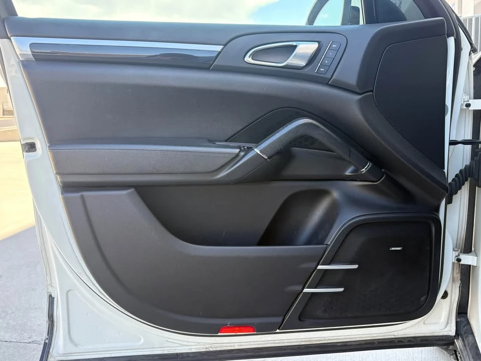2011 Porsche 958 Cayenne S - Image 13 of 15