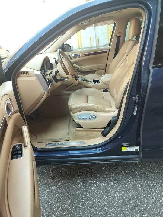 2011 Porsche 958 Cayenne S - Image 7 of 20