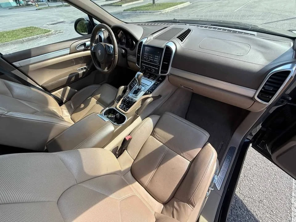 2011 Porsche 958 Cayenne S - Image 16 of 20