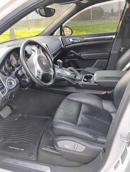 2011 Porsche 958 Cayenne S - Image 4 of 13