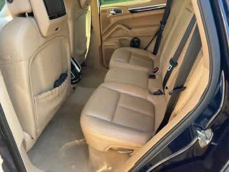 2011 Porsche 958 Cayenne S - Image 6 of 6