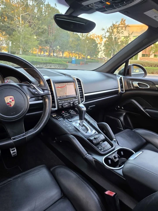 2011 Porsche 958 Cayenne S - Image 16 of 20