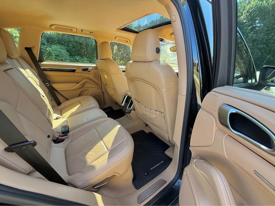 2011 Porsche 958 Cayenne S - Image 15 of 18