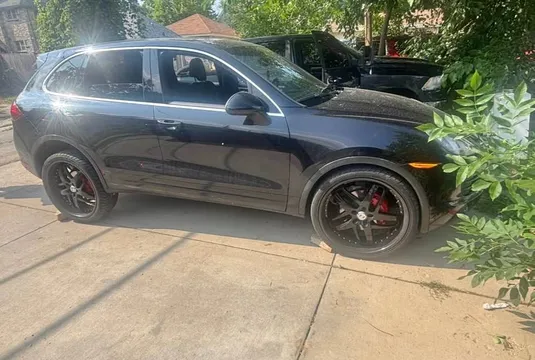 2011 Porsche Cayenne S Sport Utility 4D