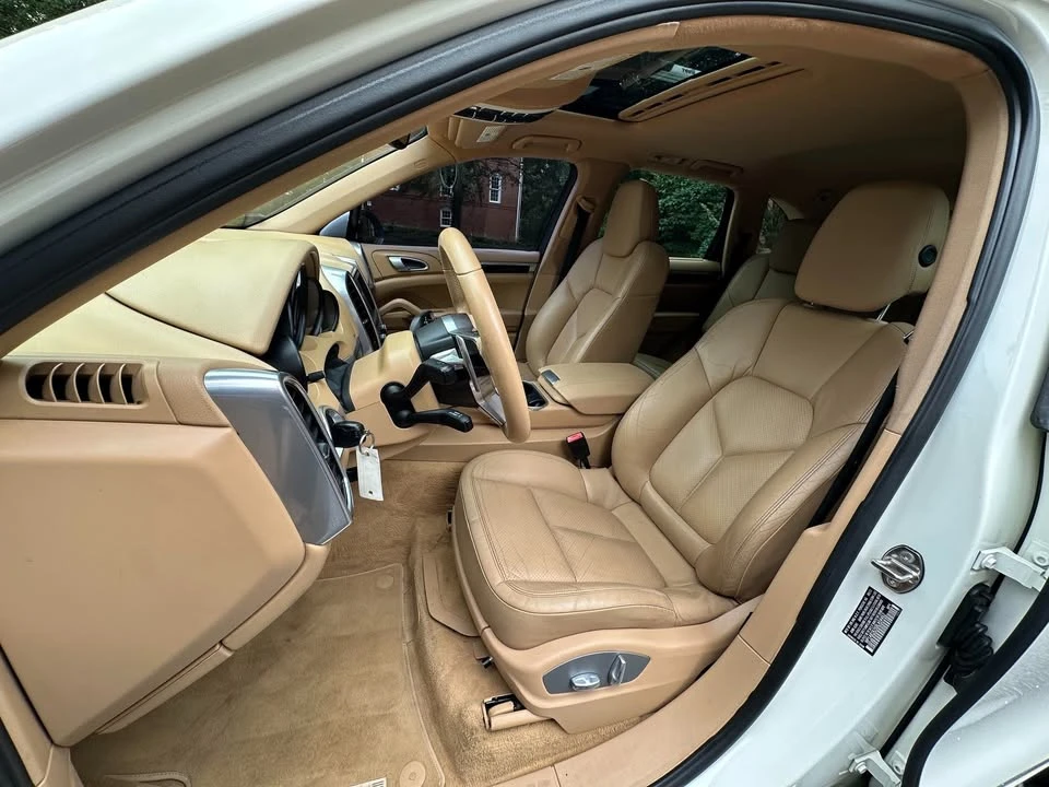 2011 Porsche 958 Cayenne S - Image 17 of 20