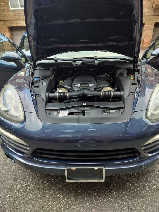 2011 Porsche 958 Cayenne S - Image 10 of 20