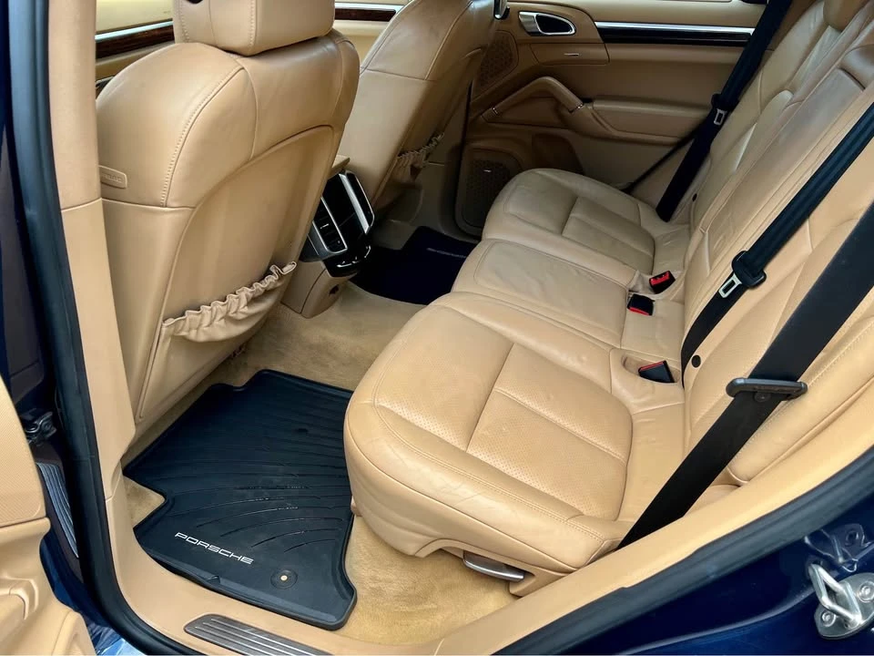 2011 Porsche 958 Cayenne S - Image 16 of 17