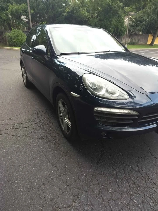 2011 Porsche 958 Cayenne S - Image 2 of 20