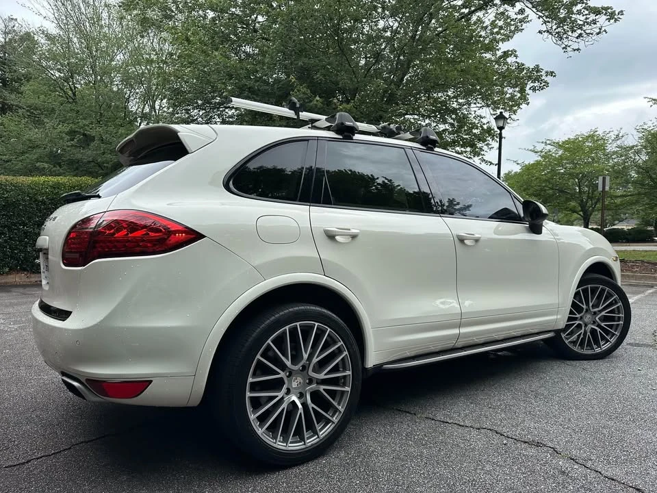 2011 Porsche 958 Cayenne S - Image 7 of 20