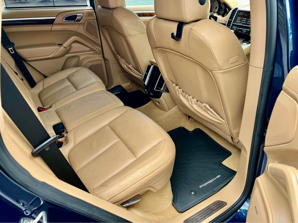 2011 Porsche 958 Cayenne S - Image 15 of 17