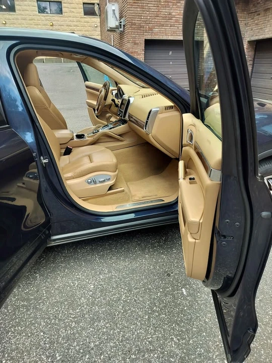 2011 Porsche 958 Cayenne S - Image 5 of 20