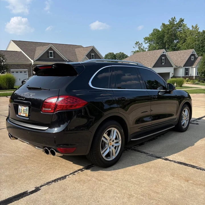 2011 Porsche 958 Cayenne S - Image 5 of 13