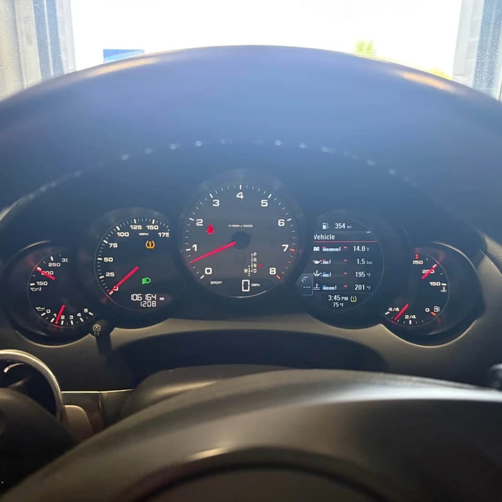 2011 Porsche 958 Cayenne S - Image 12 of 13