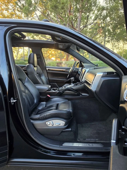 2011 Porsche 958 Cayenne S - Image 12 of 20
