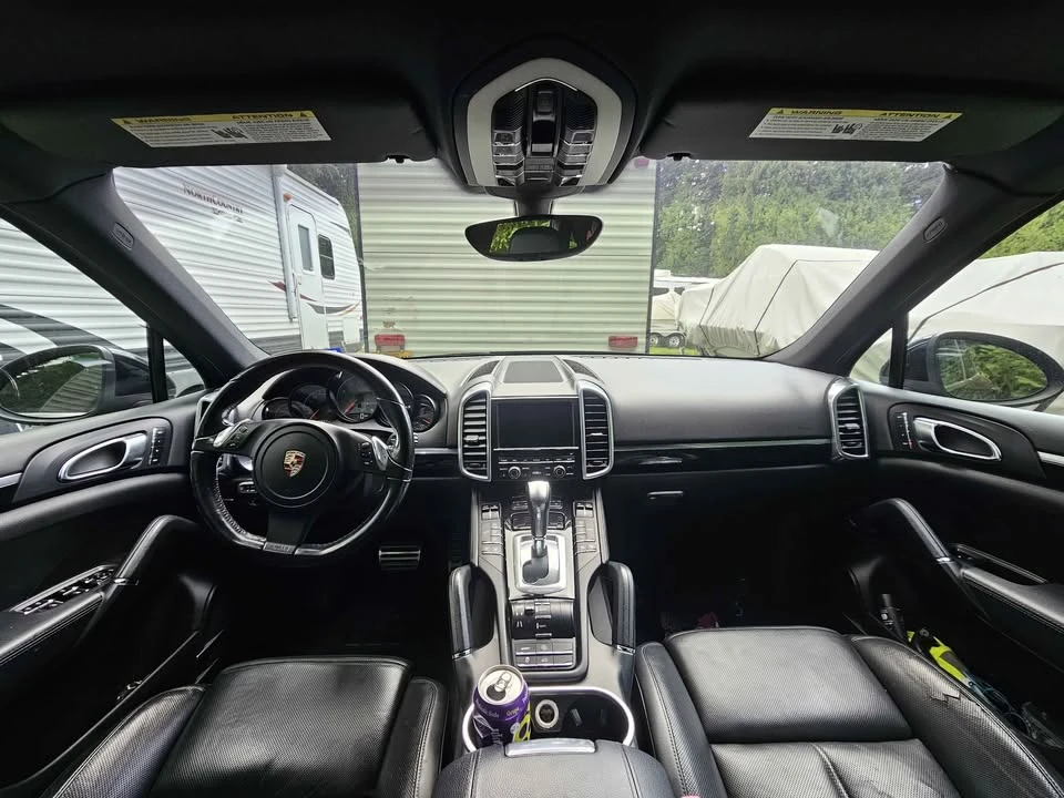 2011 Porsche 958 Cayenne S - Image 7 of 9
