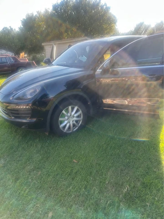 2011 Porsche 958 Cayenne S - Image 8 of 8