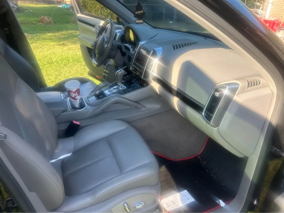 2011 Porsche 958 Cayenne S - Image 6 of 8