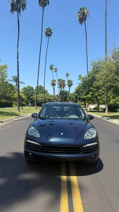 2011 Porsche 958 Cayenne S - Image 2 of 15