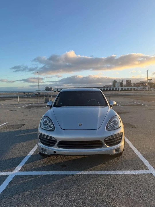 2011 Porsche 958 Cayenne S - Image 3 of 6