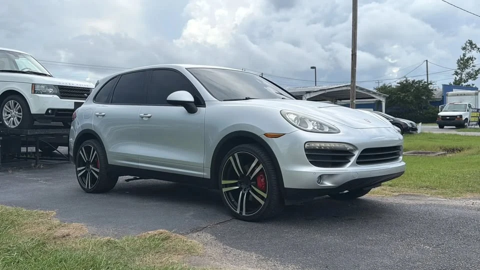 2011 Porsche 958 Cayenne S - Image 6 of 10