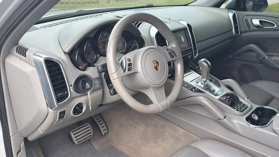 2011 Porsche 958 Cayenne S - Image 8 of 10