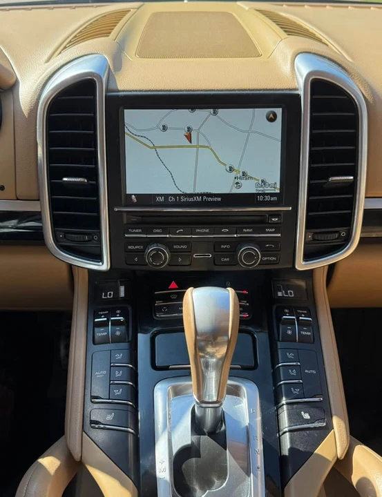 2011 Porsche 958 Cayenne S - Image 16 of 19