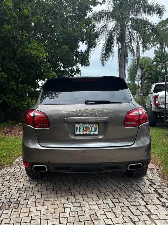 2011 Porsche 958 Cayenne S - Image 3 of 6