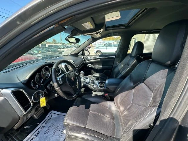 2011 Porsche 958 Cayenne S - Image 14 of 21