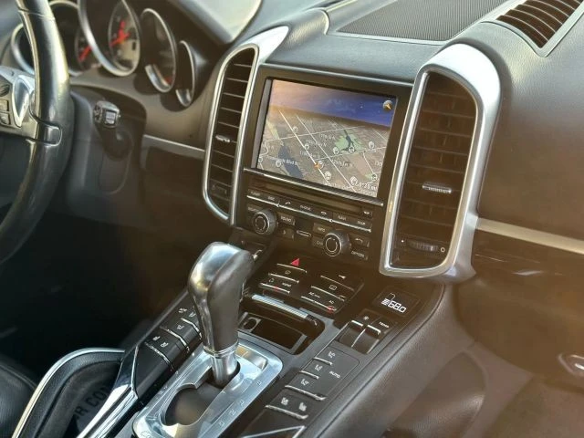 2011 Porsche 958 Cayenne S - Image 11 of 12