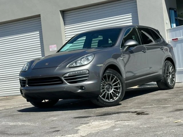 2011 Porsche 958 Cayenne S - Image 6 of 21