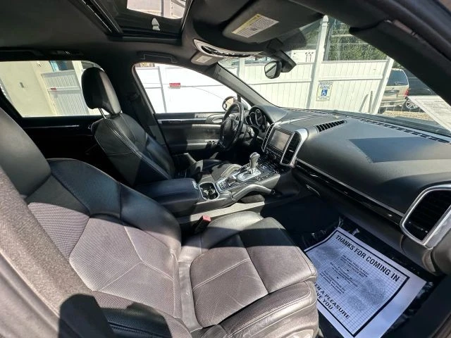 2011 Porsche 958 Cayenne S - Image 7 of 21