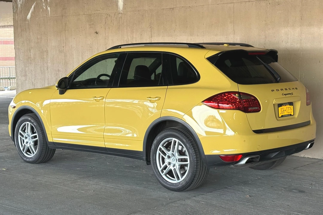 2011 Porsche 958 Cayenne S - Image 4 of 31