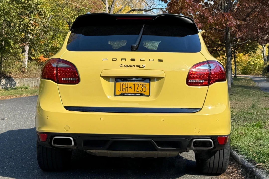 2011 Porsche 958 Cayenne S - Image 5 of 31