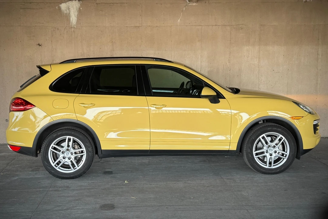 2011 Porsche 958 Cayenne S - Image 3 of 31