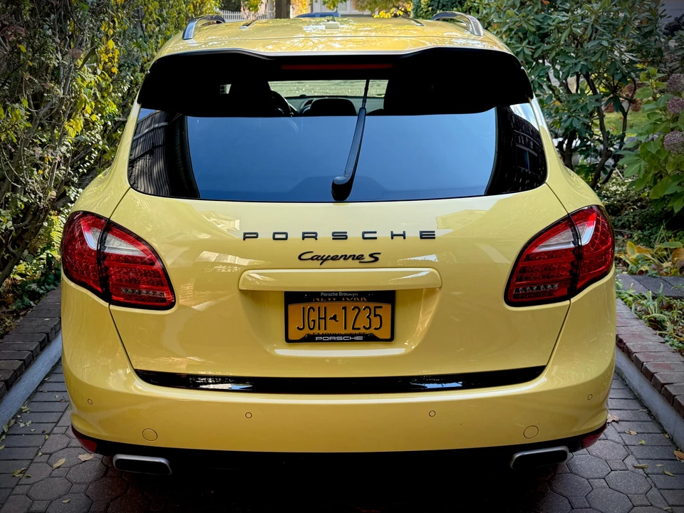 2011 Porsche 958 Cayenne S - Image 19 of 31