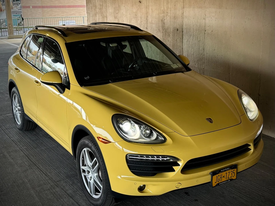 2011 Porsche 958 Cayenne S - Image 12 of 31