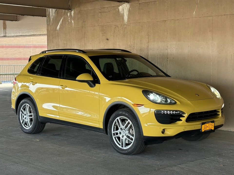 2011 Porsche 958 Cayenne S - Image 11 of 31