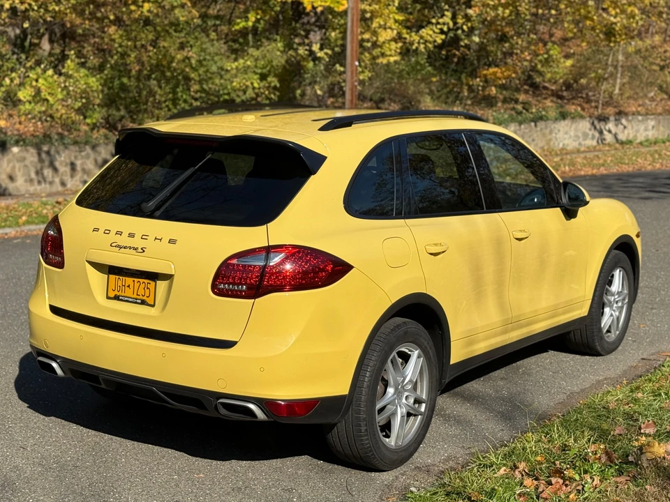 2011 Porsche 958 Cayenne S - Image 21 of 31