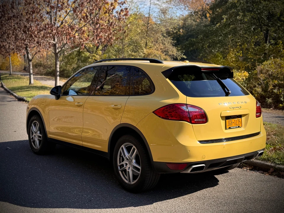 2011 Porsche 958 Cayenne S - Image 17 of 31